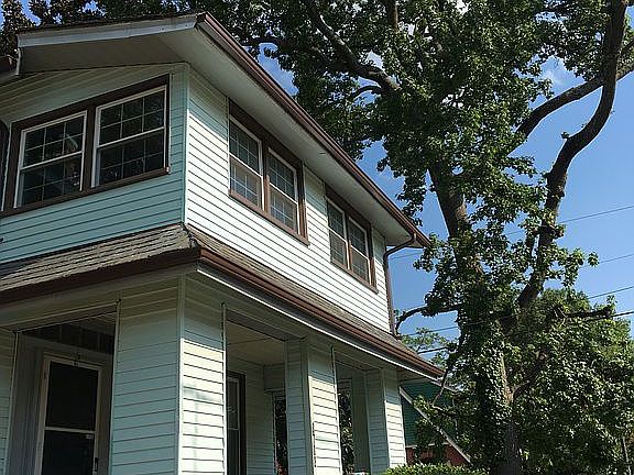 2nd image of 3702 Newport Ave
