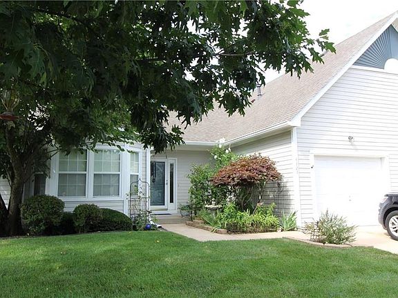 3rd image of 4323 S Milton Dr