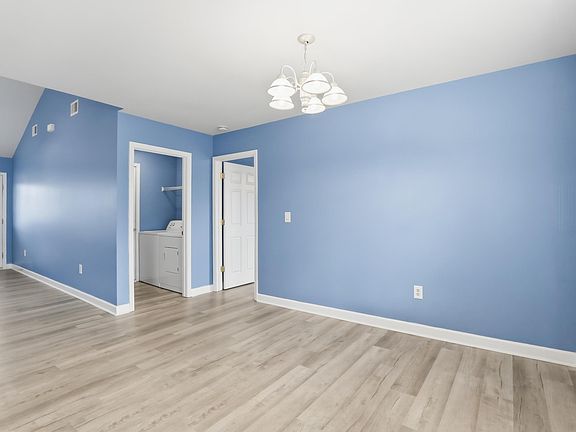 5th image of 727 Old Bethel Rd