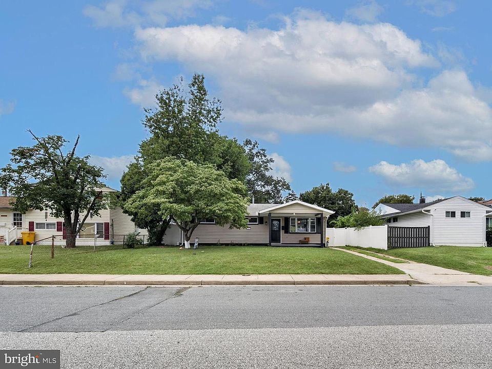 1st image of 504 Hamlen Rd