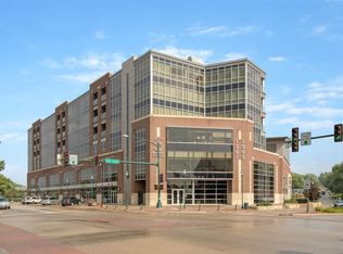 1303 5th St UNIT 412, Coralville, IA 52241