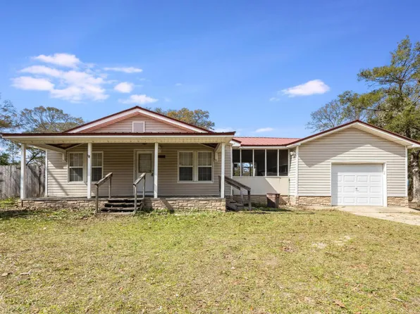 396 E Cobb Ave, Crestview, FL 32539