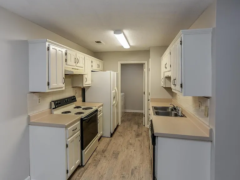 6676 Whitten Pine Dr — Photo 8