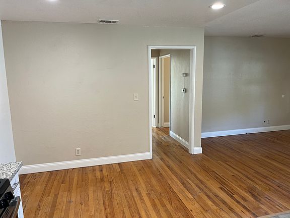 4th image of 112 E Atlee St