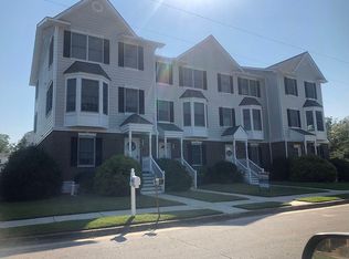 407 Freemason Street #B, Oriental, NC 28571