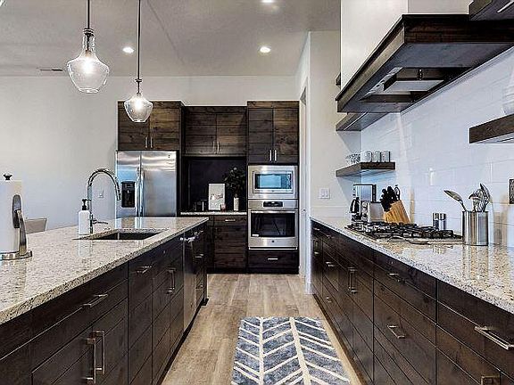 4th image of 3780 Arcadia Dr #13