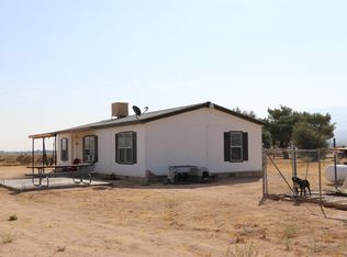 10425 Willow Wells Rd, Lucerne Valley, CA 92356