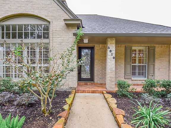 4th image of 3819 W Wisteria Cir