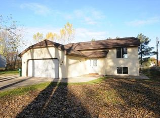 7646 214th St N, Forest Lake, MN 55025