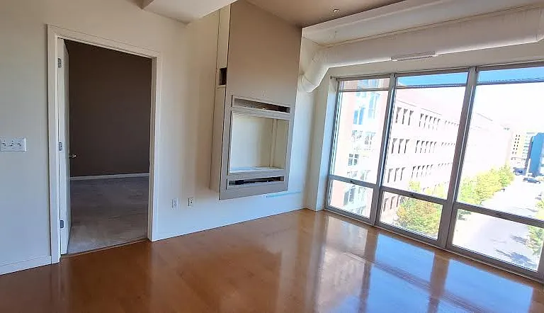 3670 Woodward Ave #409 — Photo 2