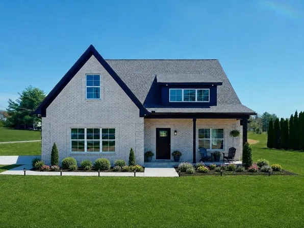 608 Golf Club Dr, Smithville, TN 37166