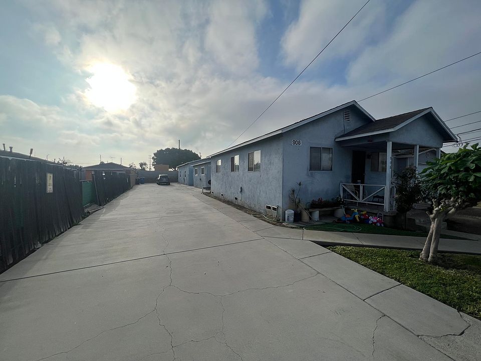 1st image of 910 McFarland Ave