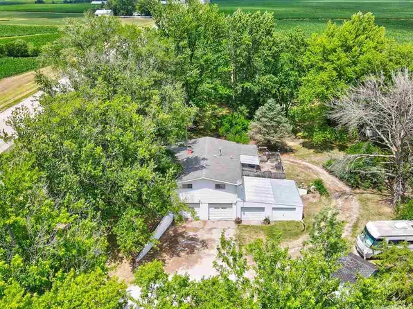3280 Redwood Ave, Wayland, IA 52654