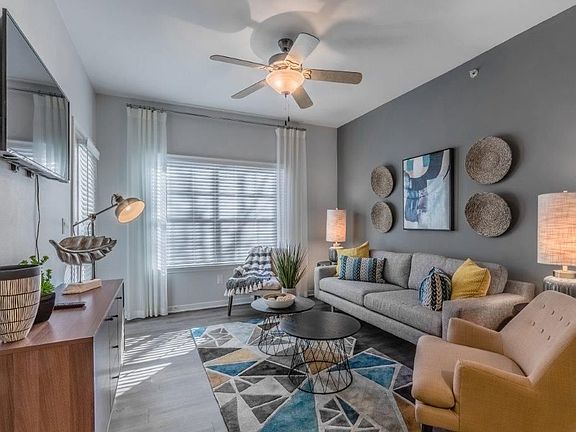 4th image of 1409 N Zang Blvd #1322