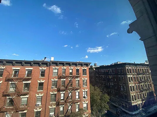 Rented by J PRESTON AND ASSOCIATES INC | media 7