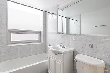 Rented by aptsandlofts.com