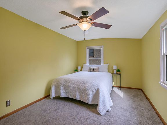 4th image of 2228 6th St E