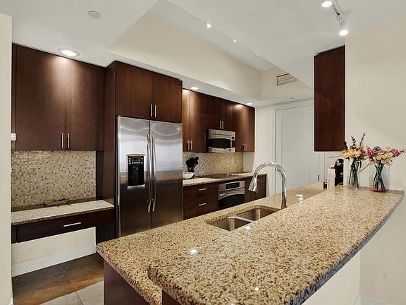 5th image of 331 CLEVELAND STREET #212