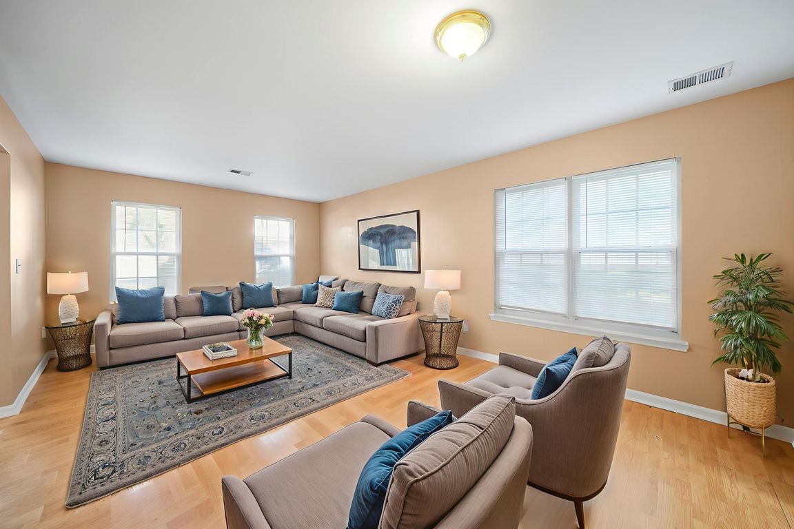 next background image