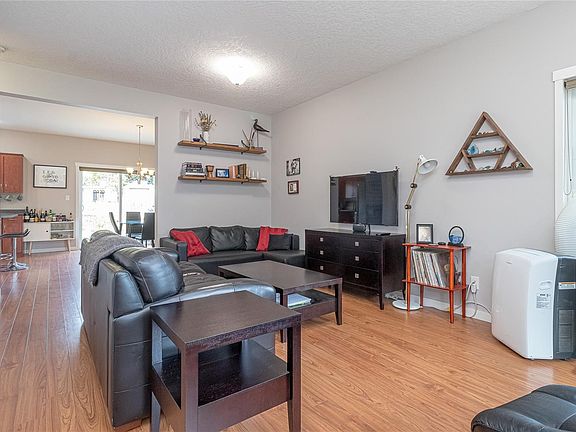 4th image of 7972 Northview Dr