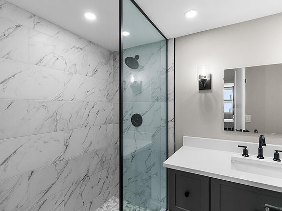5th image of 3015 N Ocean Boulevard #8j