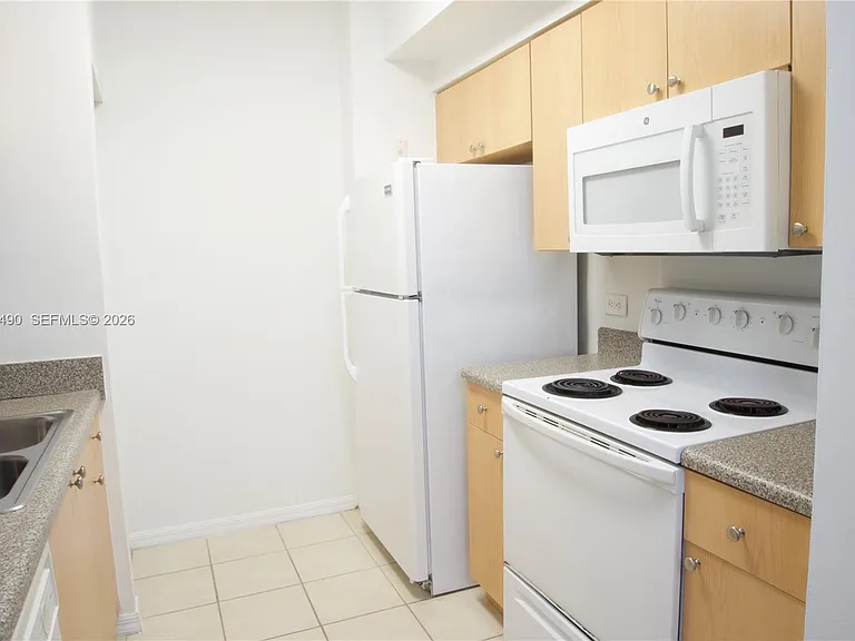 2440 E Preserve Way #102 — Photo 12