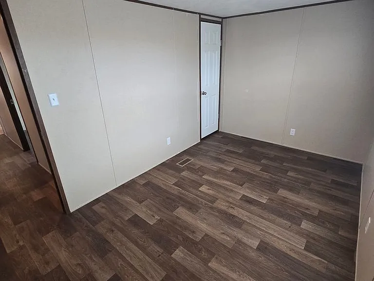 5800 E Hermans Rd #2 — Photo 24