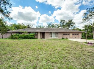 1650 E Pyron Ave, San Antonio, TX 78214