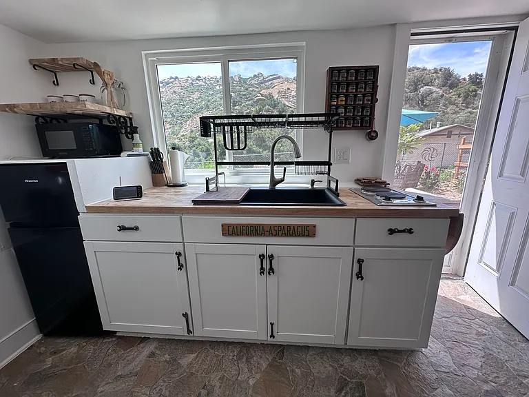 1070 Alta Vista Rd — Photo 7