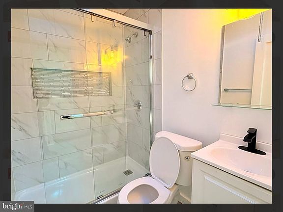 3rd image of 4021 Marple St