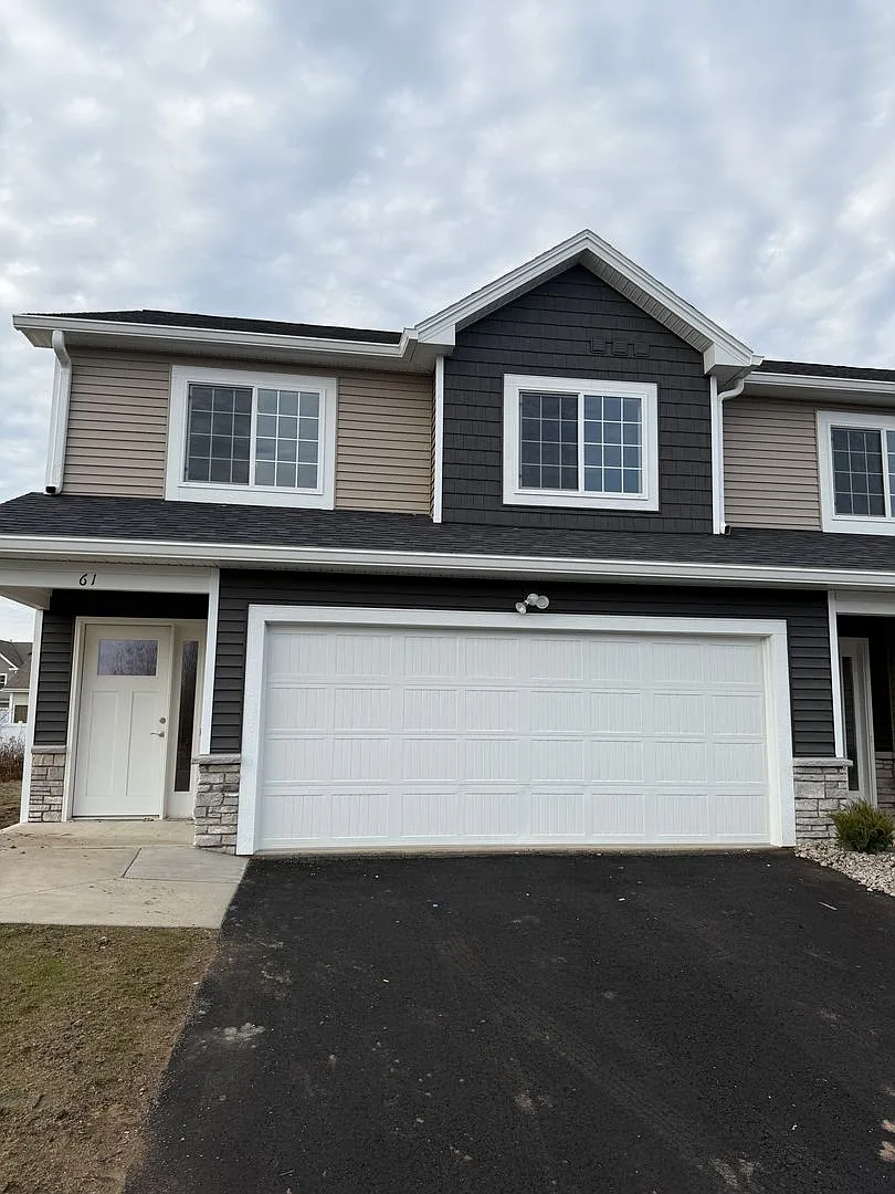 Brand New 3 Bed townhome — Photo 1