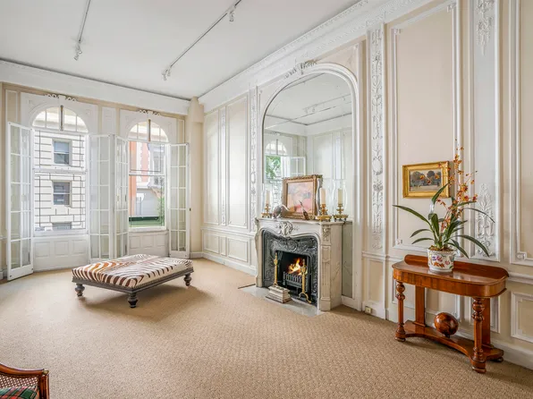 4 East 82nd Street image 8 of 25