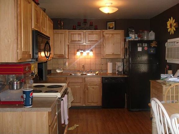 3rd image of 5 Canyon View Dr