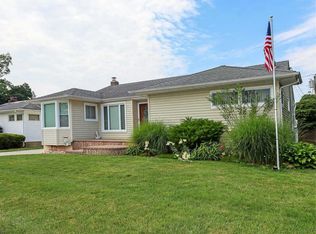 504 Spruce Ln, East Meadow, NY 11554