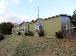 1674 Sunset Dr, Wenatchee, WA 98801