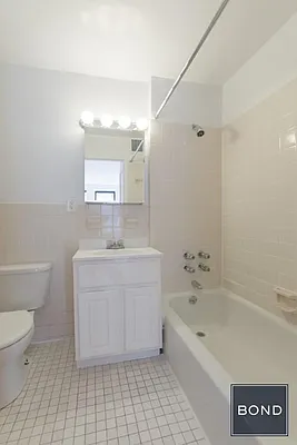 Rented by Bond New York | media 4