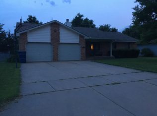 201 W Cedar Ct, Colwich, KS 67030