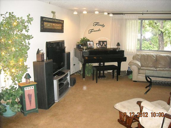 5th image of 2367 Oleander Ct