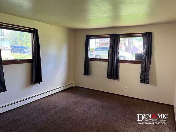 4th image of 217 S Summit Ave #6