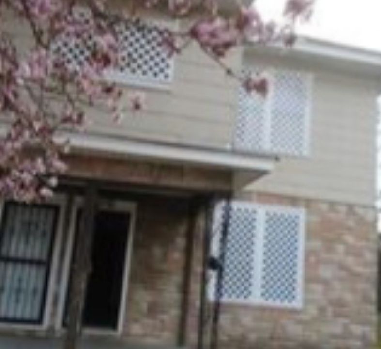 2nd image of 874 Breedlove St