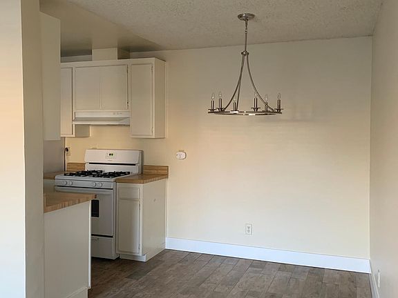 2nd image of 5331 Cahuenga Blvd