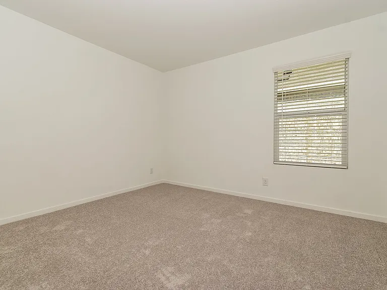 1719 Crossbill St — Photo 12