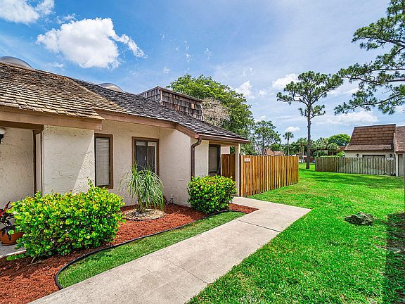 2nd image of 4216 Palm Bay Cir APT D