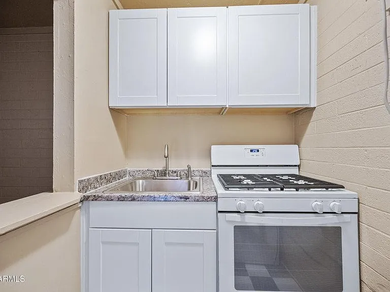 343 W Portland St #6 — Photo 6