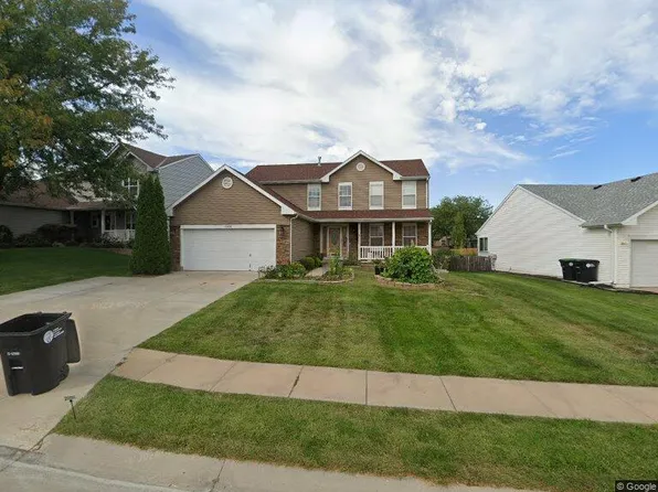 15808 T St, Omaha, NE 68135