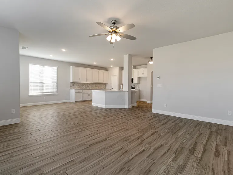 1113 Granger Dr — Photo 11