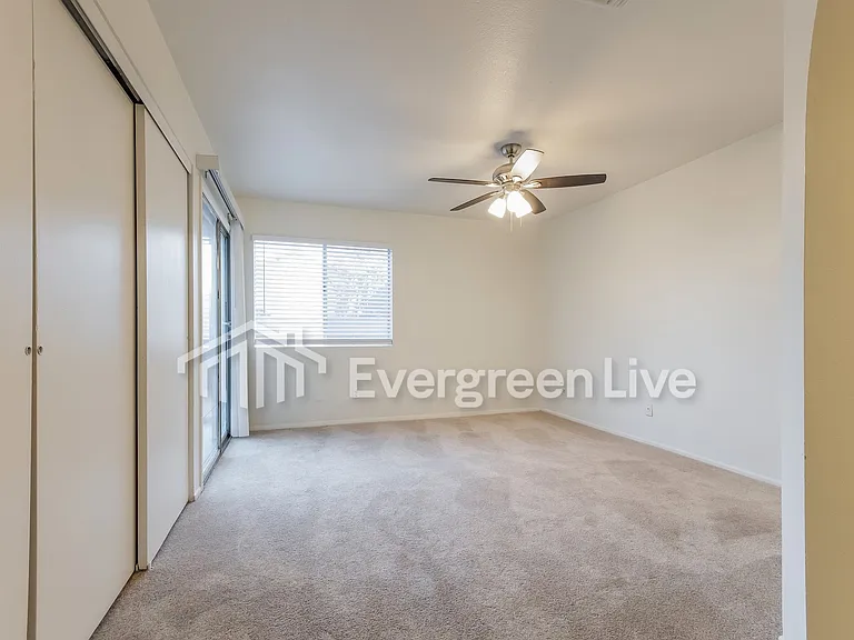 4301 W Blacksmith St — Photo 11