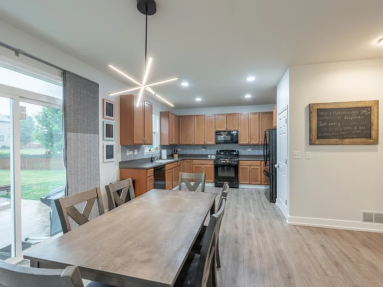 4333 Schofield Dr — Photo 8