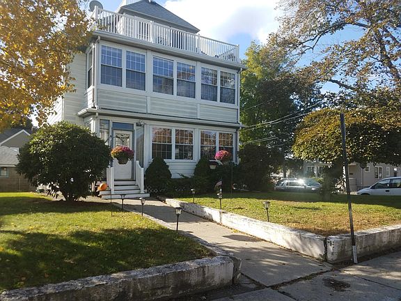 2nd image of 3 Bedford St Unit 2