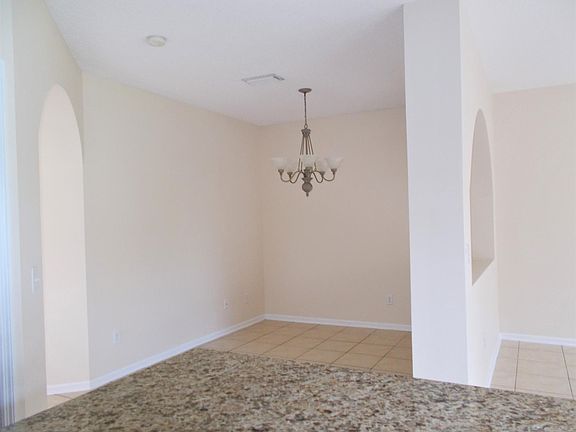 4th image of 16 Hannah Cole Dr